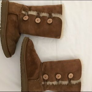 Girls UGG Bailey Button Boots